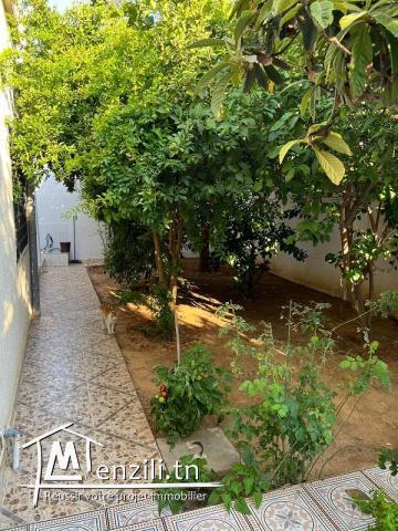 Charmante  villa à Naasen