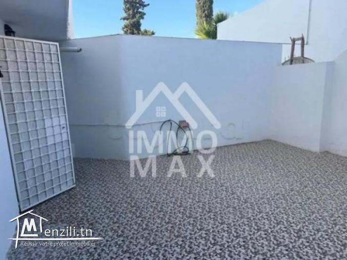 a louer s4 à El Menzah 5 au RDC