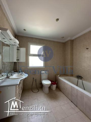 une villa s4 à la marsa avec jardin