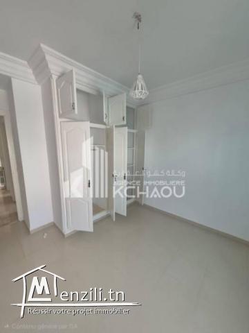 a louer etage de villa S4 a ennasr