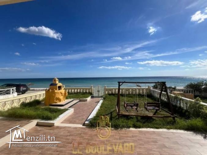 A VENDRE Villa S3 pied dans l’eau située à Kelibia Nabeul