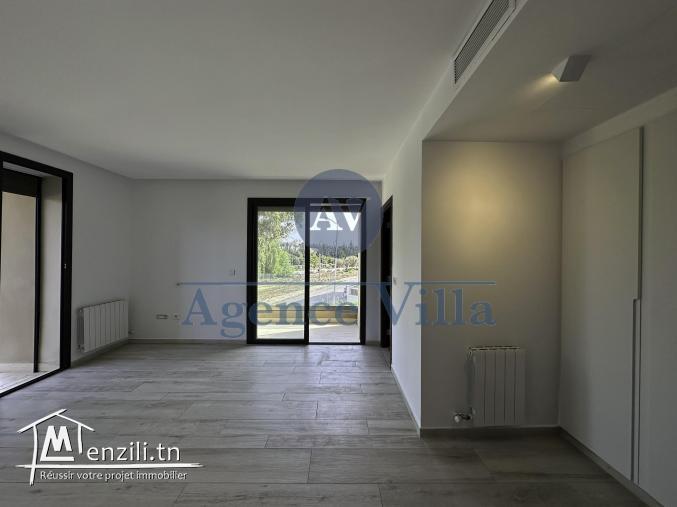 un duplex s3 à la marsa avec piscine