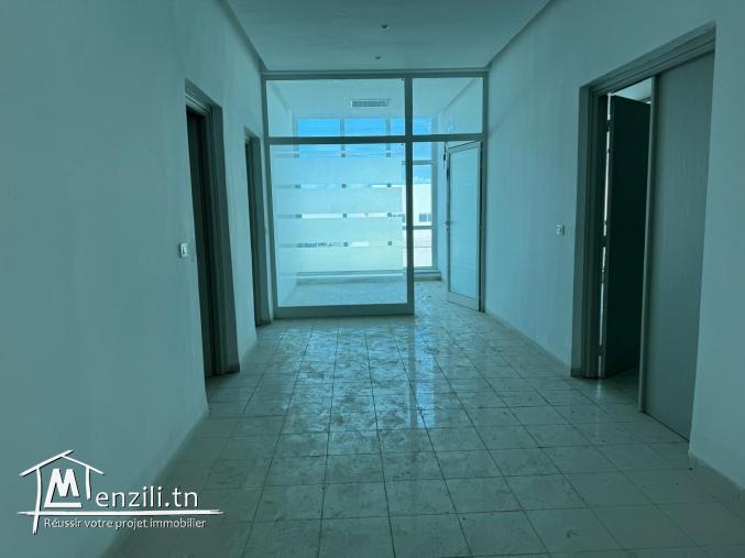 Usine neuf et moderne dans la zone industrielle mghira