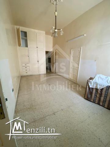 Maison arabesque S+3 avec patio et jardin à vendre 51355351