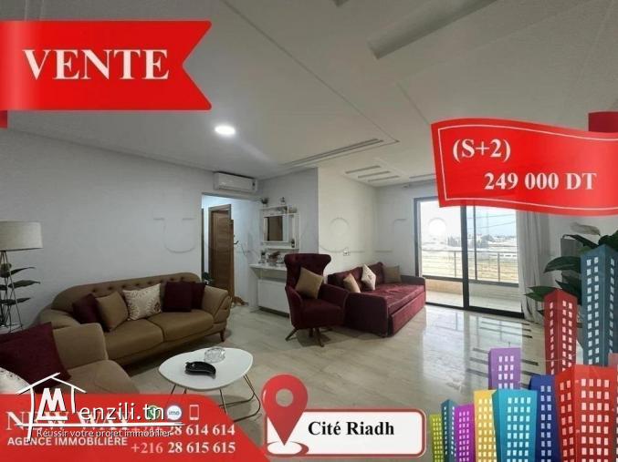 (S+2) à Cité Riadh 1 avec Place de Parking