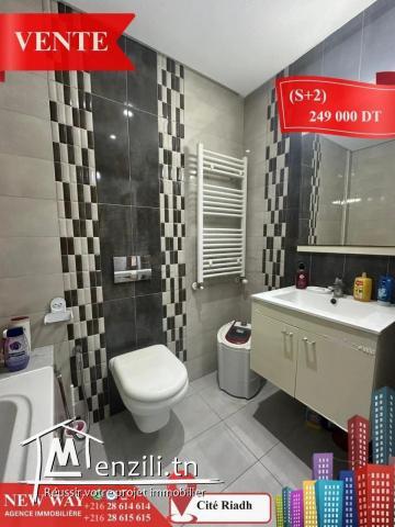 (S+2) à Cité Riadh 1 avec Place de Parking