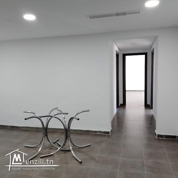 Bureau 130 m² bon standing à Charguia 2