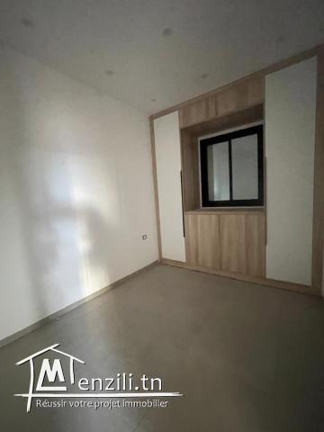 UNE MAISON 2 CHAMBRES  SITUEE A  MIDOUN SUR LA ROUTE DU PHARE