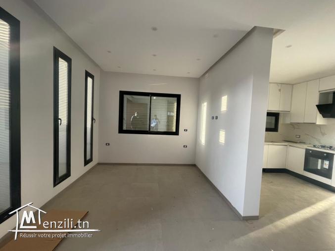 UNE MAISON 2 CHAMBRES  SITUEE A  MIDOUN SUR LA ROUTE DU PHARE