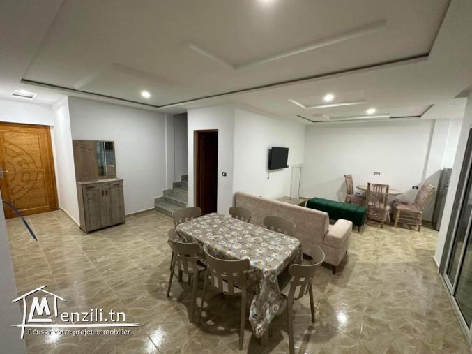 UNE MAISON 3 CHAMBRES  SITUEE AU ROND POINT DU PHARE