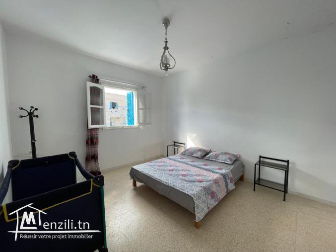 UN APPARTEMENT 2 CHAMBRES A L'ETAGE SITUE A  MIDOUN