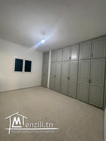 Un appartement s+2 à l'étage non meublée situé à Zarzis