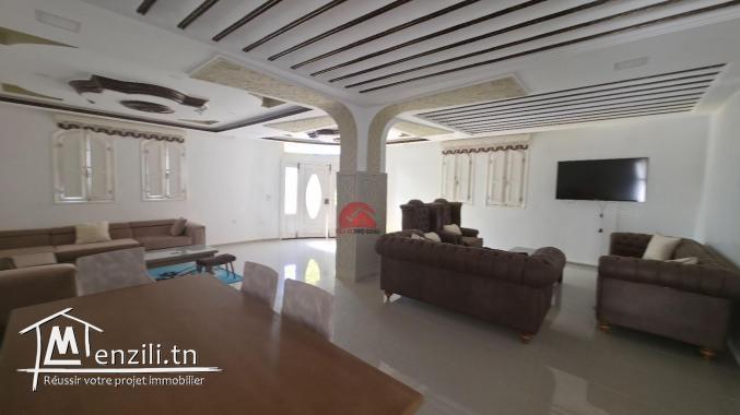 Location annuelle de grande villa à Arkou Djerba  L 780