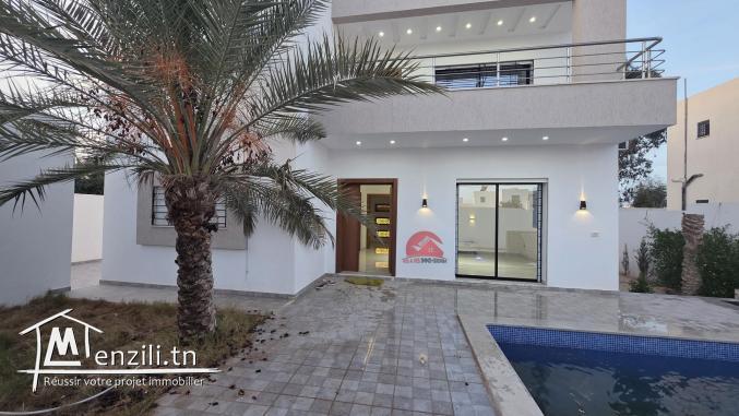 Villa neuve avec piscine à vendre à Houmt souk Djerba  V 740