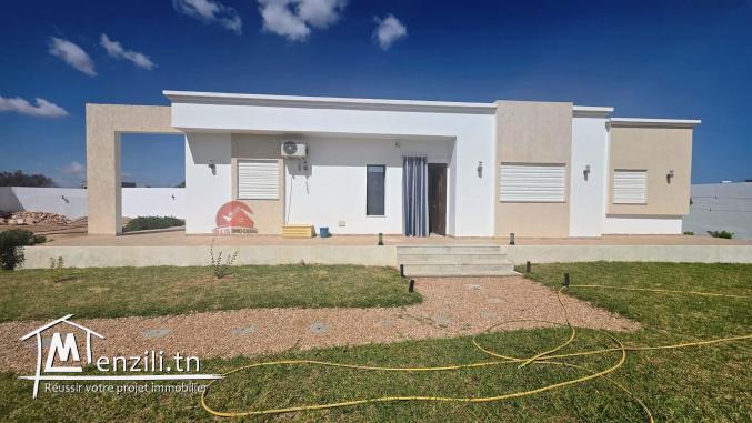 Vente de villa avec piscine à Midoun Djerba ZA  V 737