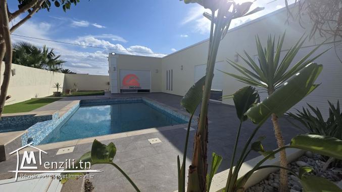 Vente de villa plain pied à Tezdaine Djerba ZA  V 736