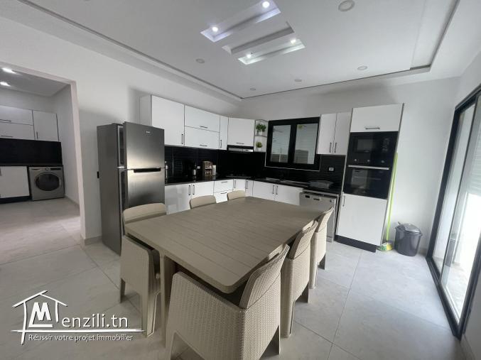 Jolie villa suite et 2 chambres avec piscine à débordement avec cascade à 5 min de la mer
