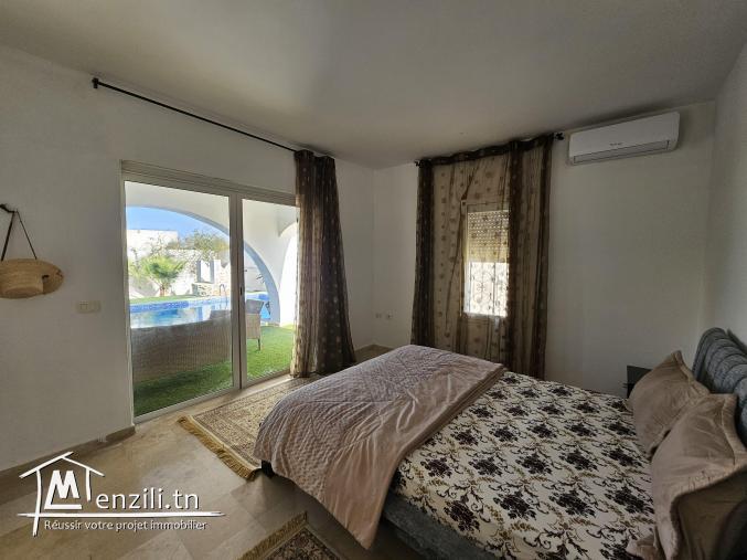 Villa à route de la zone touristique Djerba