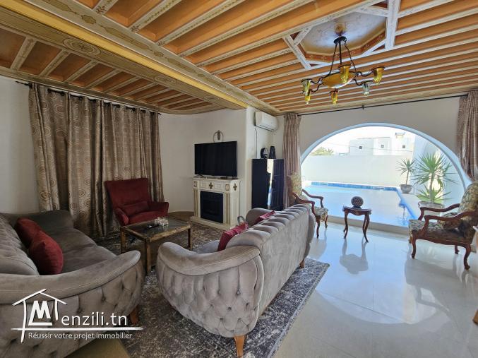 Villa à route de la zone touristique Djerba