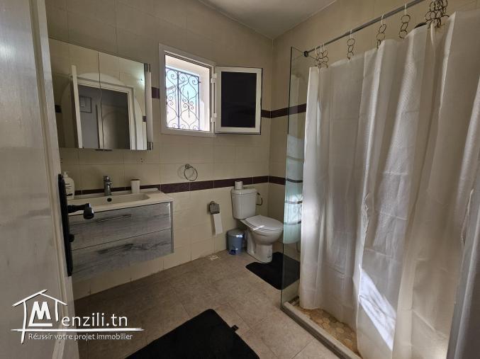 Villa à route de la zone touristique Djerba