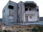 Villa et un étage non achevé