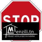 d’un terrain clôturé de 300m²