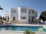 A vendre une belle villa +piscine, titre bleu zone urbaine à Djerba Midoun