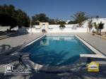 A vendre une belle villa +piscine, titre bleu zone urbaine à Djerba Midoun