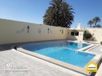 À vendre une Merveilleuse villa avec piscine à la zone touristique Djerba