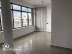 Immeuble 2200m² Les Berges du Lac 1