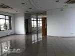 Immeuble 2200m² Les Berges du Lac 1