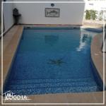 Location villa meublée avec piscine à Ennasr