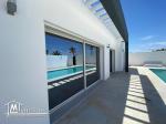 Maison plain pieds 05 pièces avec piscine titre bleu à vendre a Djerba Tunisie