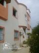 villa RDC+2apprt à cité idhaa .manouba