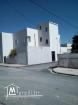 À vendre maison + 2 appartements + entrepôt à Medjez El Bab