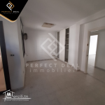 A VENDRE un Bureau de 6 pièces situé aux Berges du Lac 1