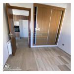 s1 a l'aouina avec place parking au sous sol