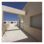 s1 avec un grand terrasse