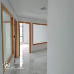 Très beau bureau hall plus 8 au lac 1