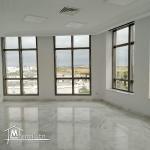 Très beau bureau hall plus 8 au lac 1