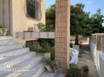 Villa à l'angle de deux rues de 803 m2 sise à cité Hached 1