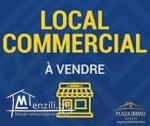LOCAL COMMERCIAL SUR LA ROUTE PRINCIPALE