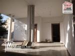 Villa Tiaret à Vendre à Bardo