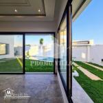 villa haut standing loin 700m de plage