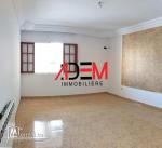 Etage de villa S3 bien situé à Hamem Sousse