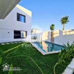 ✅ Villa S+4 à 700m de la plage miramar