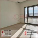 Open Space de 180m² sur une route principale à Khzema