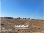 a vendre :  un terrain situé à hammamet sud