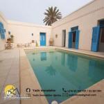 Villa typique avec piscine