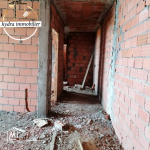 شقق S+2 مساحتها 110م ² تبعد 200م و مطلة على بحر الزهراء